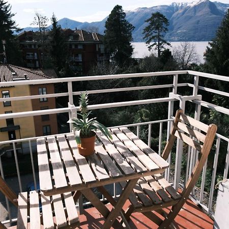 Studio With Lake And Montains Views Free Parking Luino Exteriör bild
