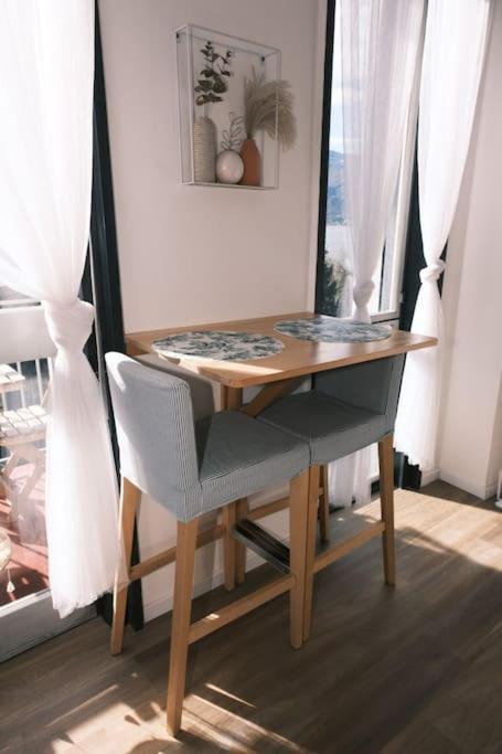 Studio With Lake And Montains Views Free Parking Luino Exteriör bild